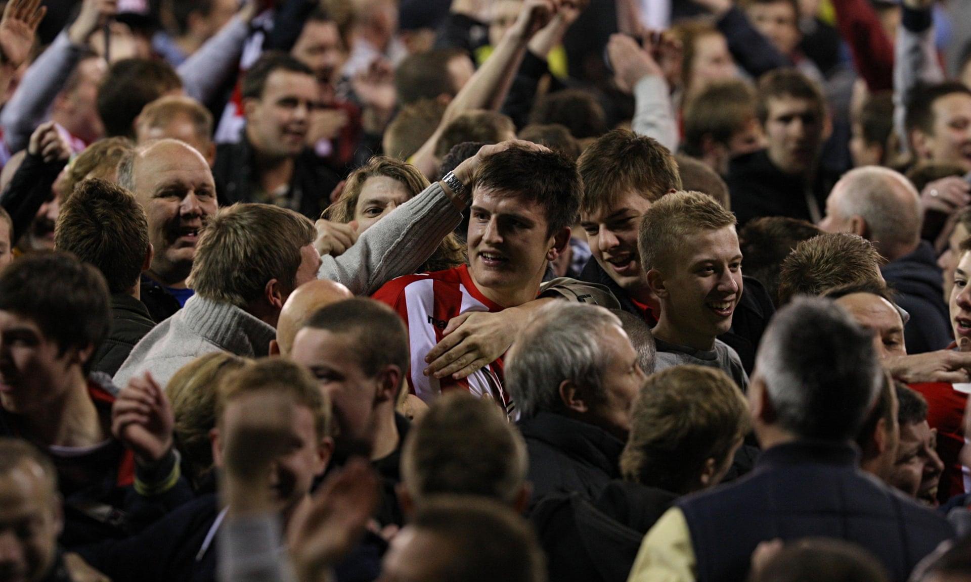 利兹联拥有 利兹联拥有